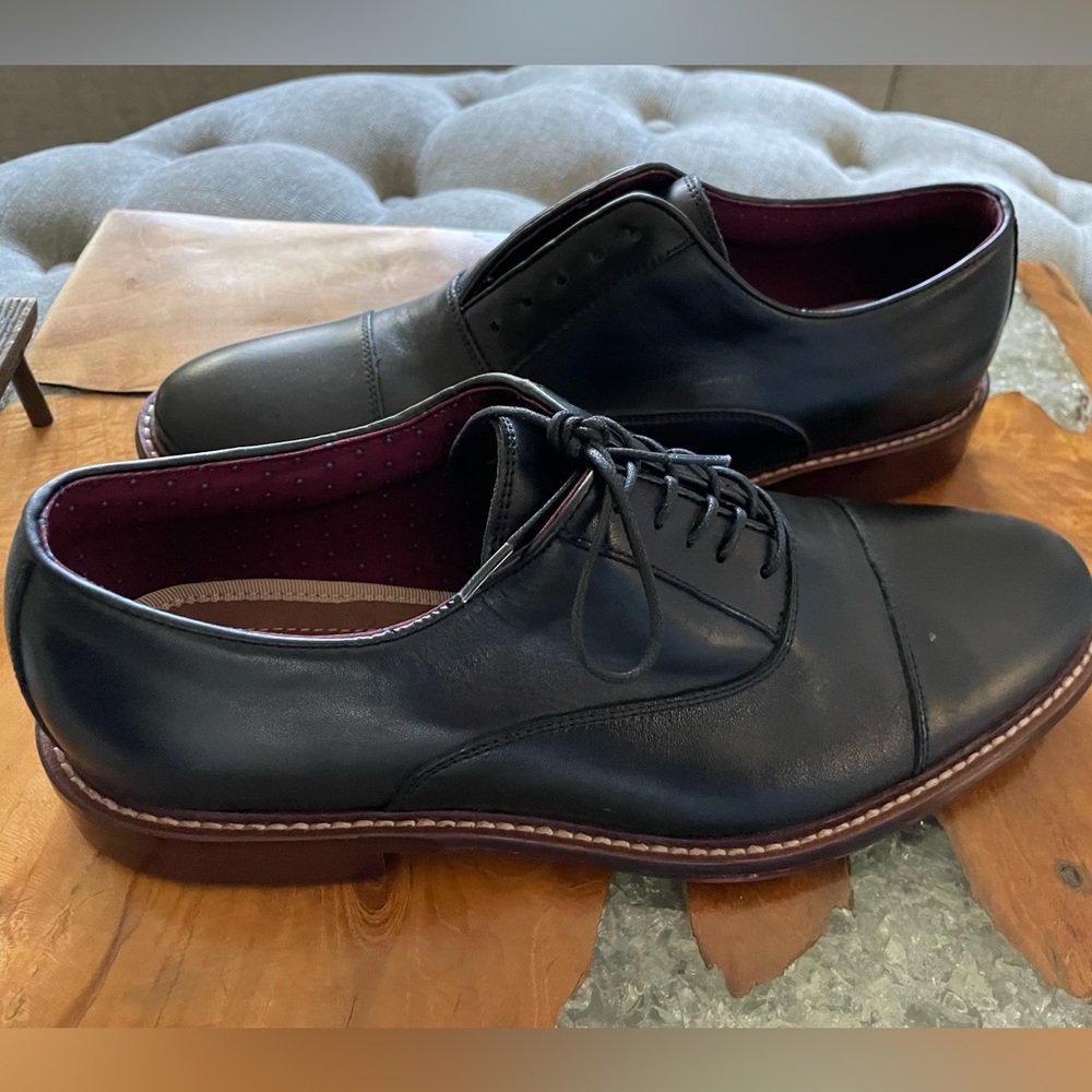 Aston Grey Kindu mens genuine leather upper in black, size 9
